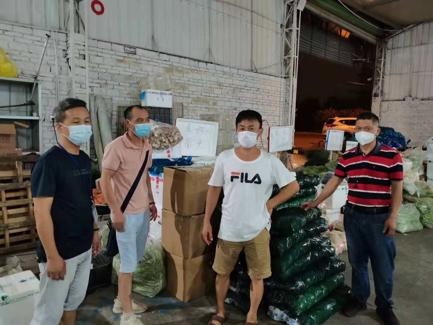 后勤一家人——运输服务中心支援兄弟单位，积极参与食材保障配送任务