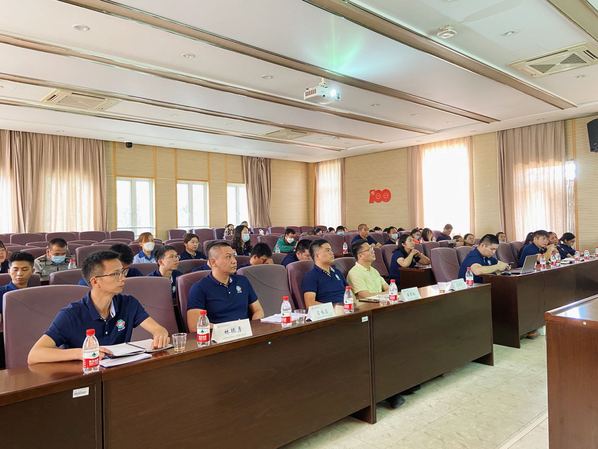 南强物业举办安全生产月管理骨干培训