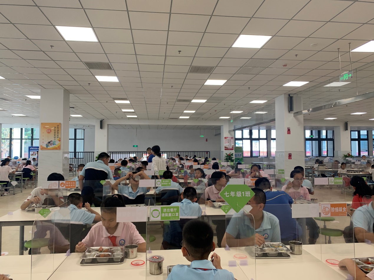 匠心筑梦与“梧”同行  ——“厦大餐饮”梧桐实验学校餐厅喜迎开业