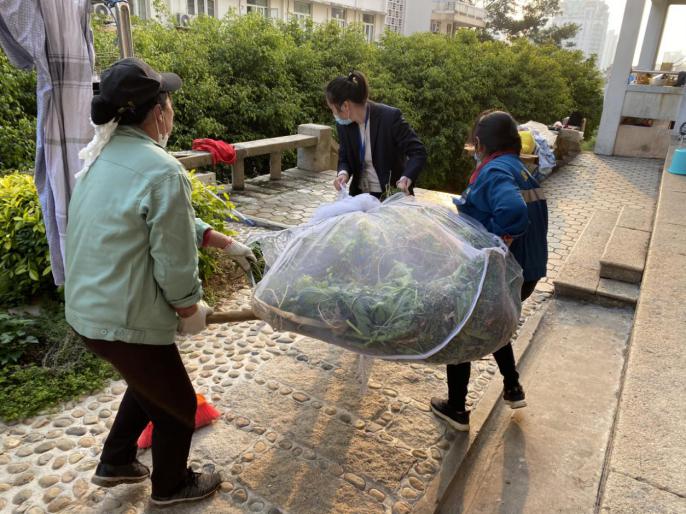全力保障   迎接学生返校