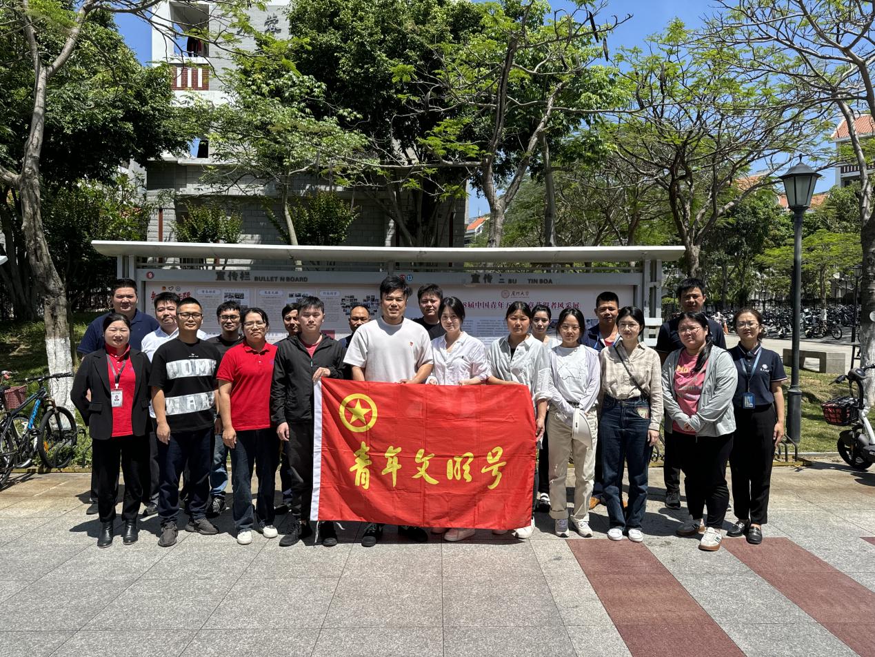 学习青春榜样，汲取奋进力量
