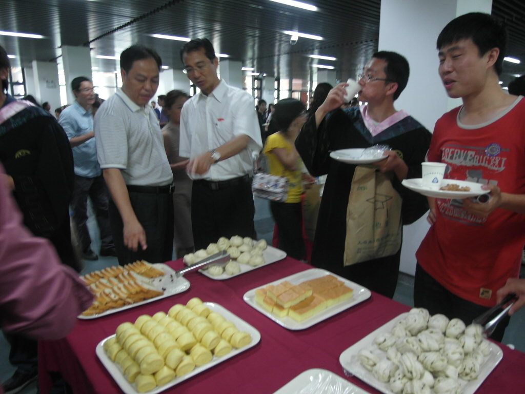 999白菜大厅圆满完成毕业冷餐会供餐任务