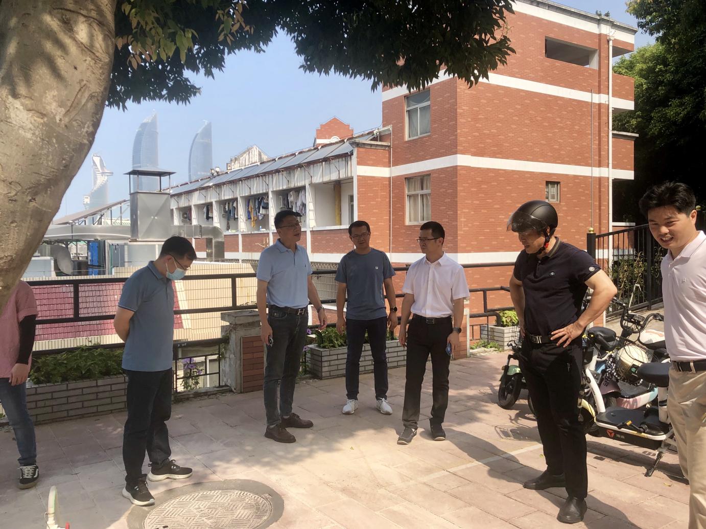 筑牢安全防线    共建和谐校园